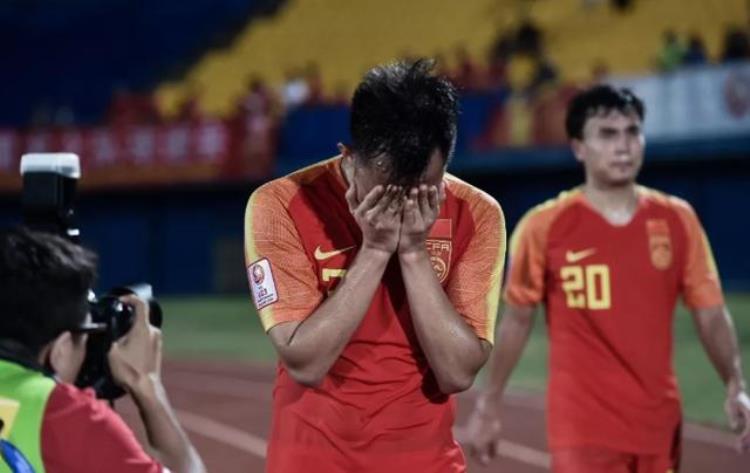 足球报中国足球的三重解析青训之苦