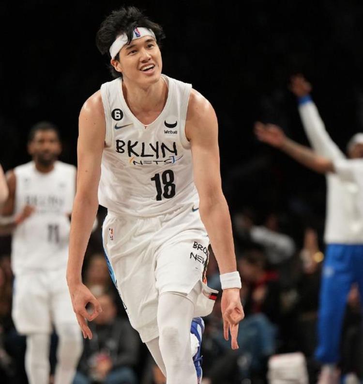 不止世界杯日本球员在NBA也大放异彩20分7板渡边成KD好帮手