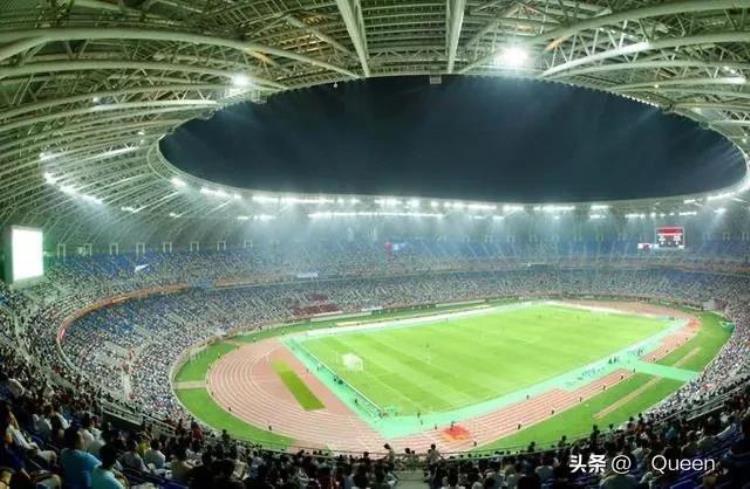 中国足球为何进不了世界杯「中国足球为什么进不了世界杯仅6座专业足球场」