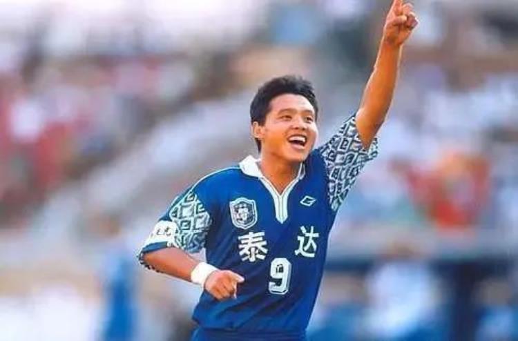足坛十大天才少年陨落「中国足球历史上十大过早沉沦的天才球员」