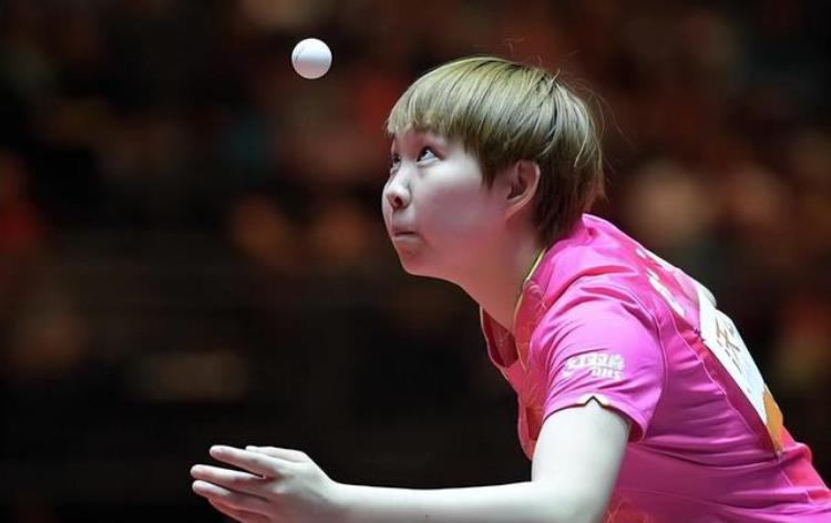 国乒26岁世界冠军宣布复出「27岁国乒世界冠军遗憾退役曾排名世界第一新岗位曝光前途光明」