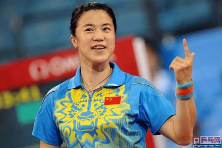 国乒唯一的世乒赛女单三连冠王楠7届世乒赛传奇之旅当年一姐