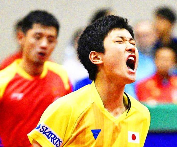 乒乓球谁反手第一「由樊振东和陈梦夺冠来看乒乓球比赛中反手和正手哪一个更重要」