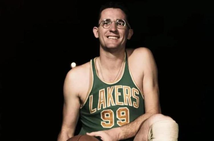 逝世的nba球星「美媒总结目前已经去世的52位NBA名人堂球员」
