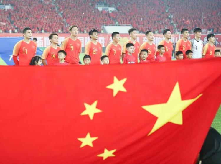 中国足球为何退步范志毅直言高洪波指出青少年三大短板