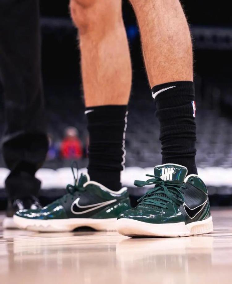 拉塞尔上脚篮球鞋「NBA球员上脚拉塞尔穿支线球鞋全明星球衣来了」
