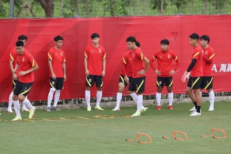 国足与越南队12强赛开球时间,中国国足12强对阵越南时间