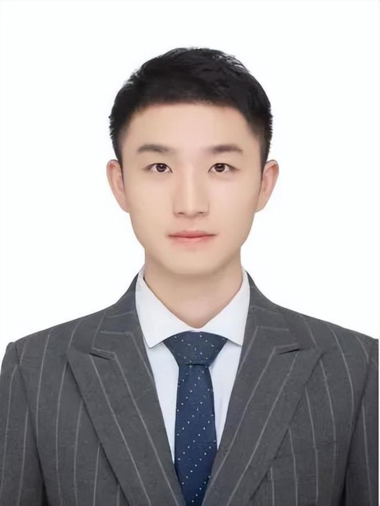 他5岁练乒乓球曾与马龙交手单招第一考入武汉大学如今跨专业保研成功