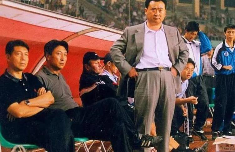 人民资讯足球「中国首富们的足球往事金元足球已成追忆」