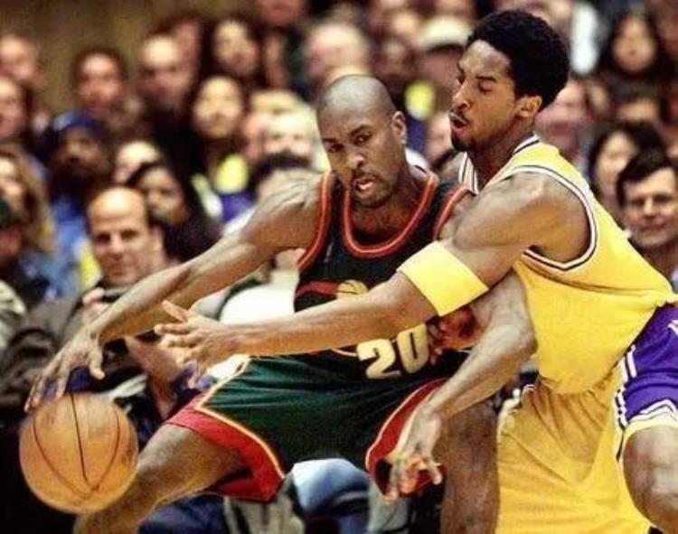 nba手套佩顿和乔丹「NBA纪实连载58手套加里佩顿联盟最臭的嘴最硬核的乔吹」