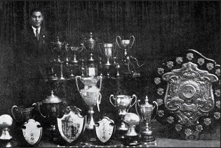 中国足球球王李惠堂进了多少球「中超赛季话球史|1921年李惠堂在香港崭露头角」