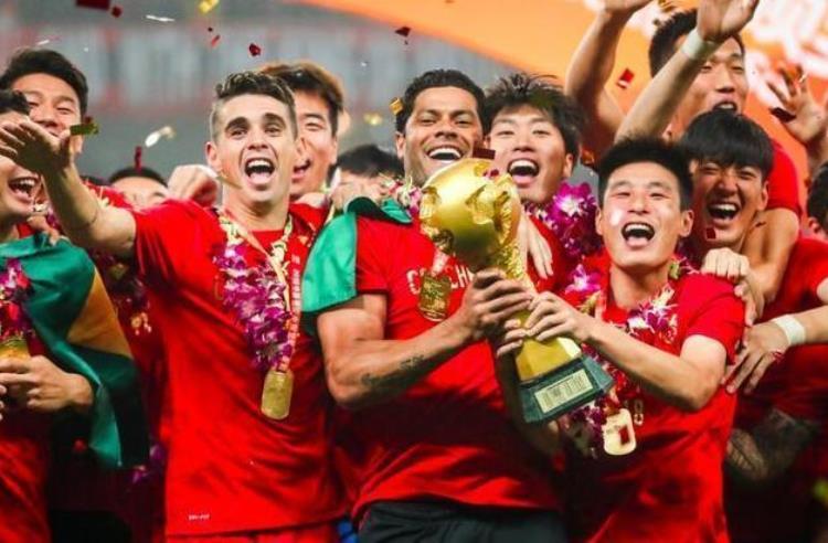 中国足球需要更多的上港还是更多的恒大球员「中国足球需要更多的上港还是更多的恒大」