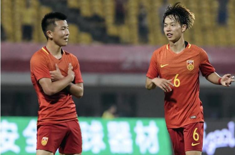 中国足球太乱了陈涛和杜威表态不想让自己孩子踢职业足球