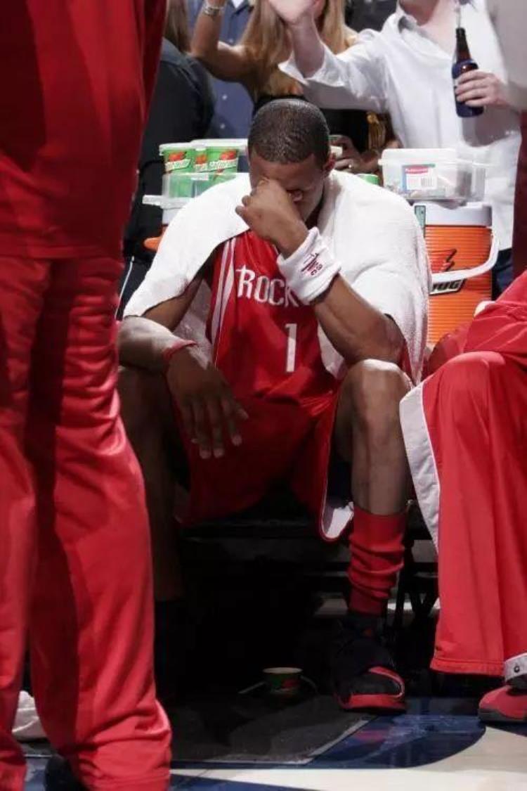 nba催泪时刻「NBA球星从眼含泪水到嚎啕大哭那些充满遗憾和感动你我的瞬间」