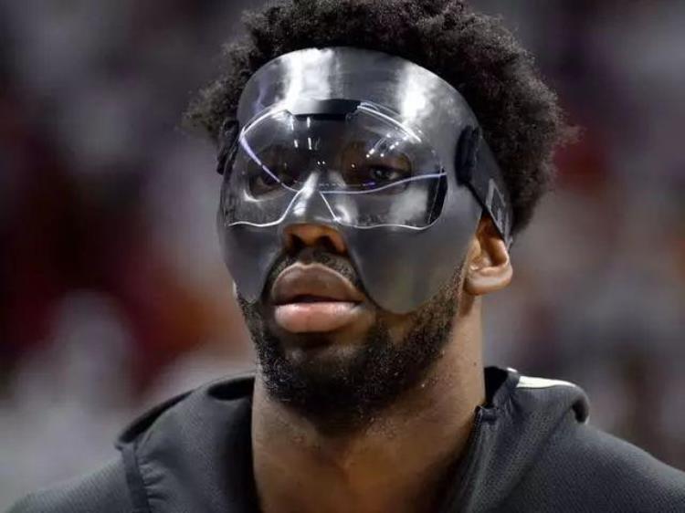 NBA面具侠不要小看这个面具贵的超乎你想象