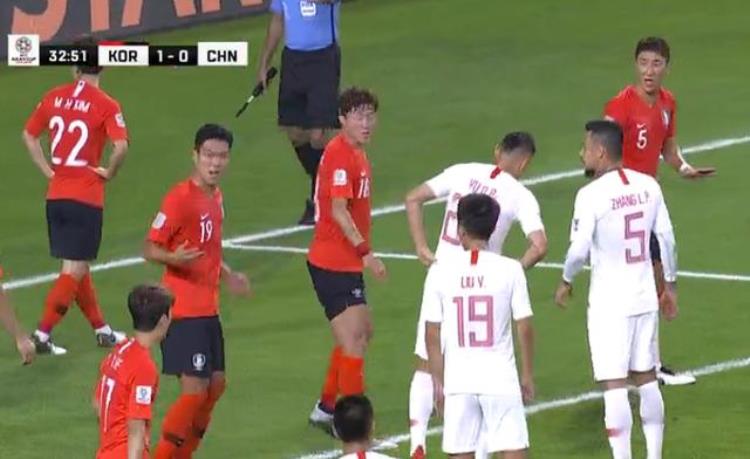 亚洲杯判罚争议国足犯规就被出黄牌对韩国1悍将却只口头警告