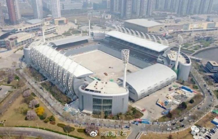 凤凰山足球场什么时候建成「2023年亚洲杯十座足球场浦东足球场凤凰山体育场已竣工」