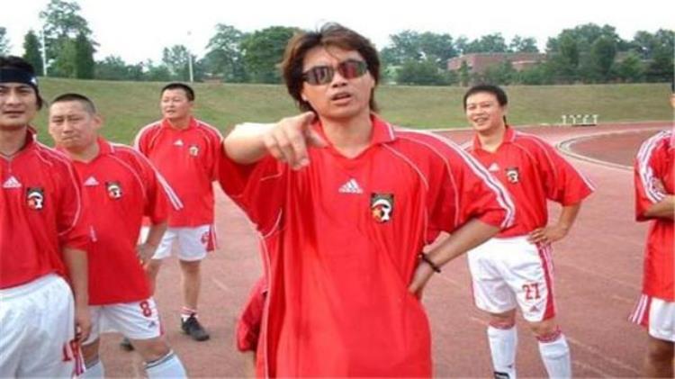 中国足球近十年最佳阵容「我们也曾充满斗志与血性盘点中国足球近30年最强阵容」