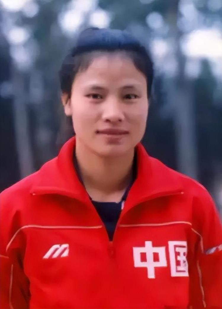 中国女排侯玉珠「女排奥运冠军侯玉珠两个发球改变命运丈夫曾是水球运动员」