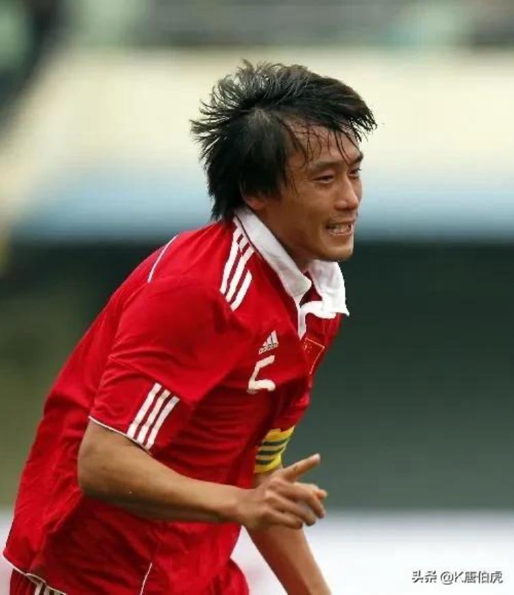 李玮峰谈国足「中国足球一山不容二虎之八李玮峰和杜威的队长之争」