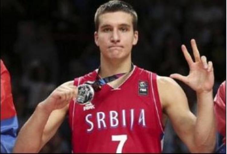 如果南斯拉夫不解体篮球很强「若南斯拉夫没解体美国队还能称霸世界篮坛看完这阵容你就知道」