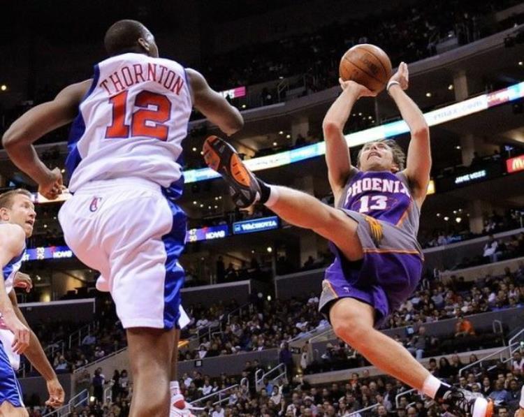 NBA五大非人类瞬间罗德曼飞身救球奥尼尔背人扣篮