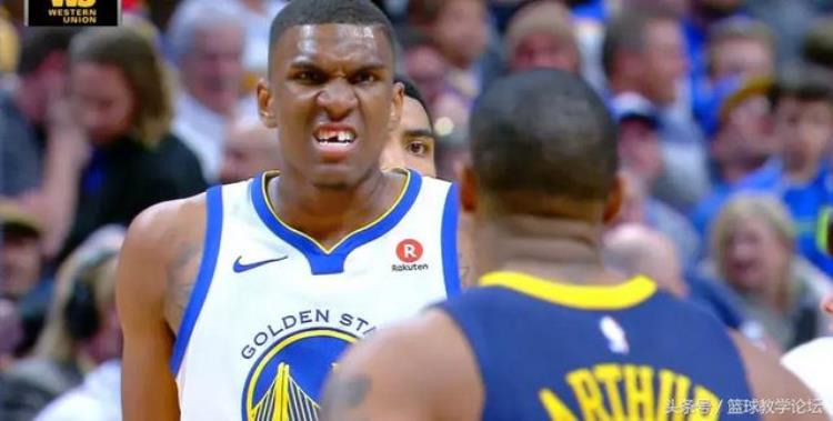 NBA为什么要戴牙套「NBA球星为什么要戴牙套一不小心门牙就被打掉了」