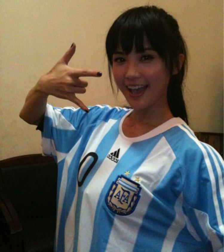 喜欢梅西的女明星「盘点最爱梅西的6位中国女星李冰冰曾现场观战高喊太帅」