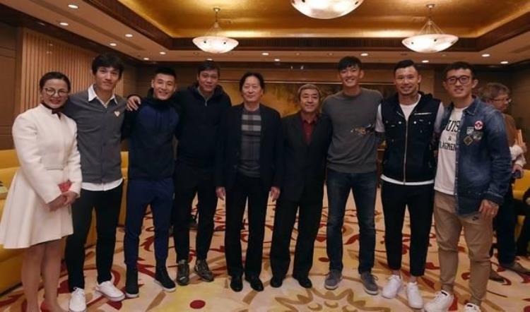 徐根宝国足教练「幸运的是中国足球有一个73岁的徐根宝遗憾的是只有一个徐根宝」