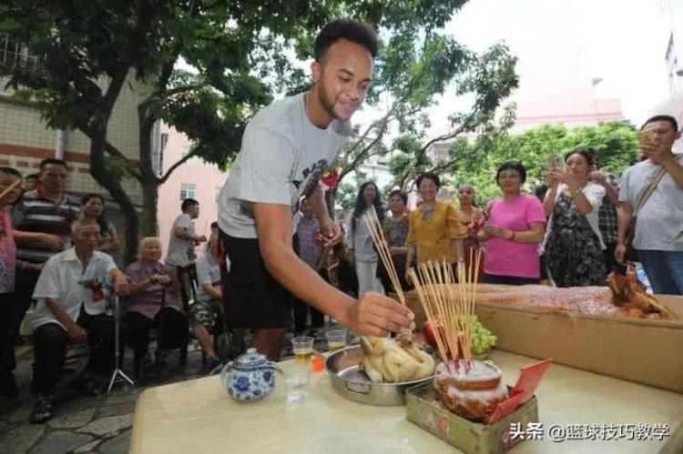 没想到吧这位NBA球星也有中国血统祖上是正儿八经北京人