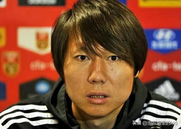 李铁:中国足球还得靠中国教练「年薪3000万人民币的国足教练李铁被查那谁还可以救中国足球」