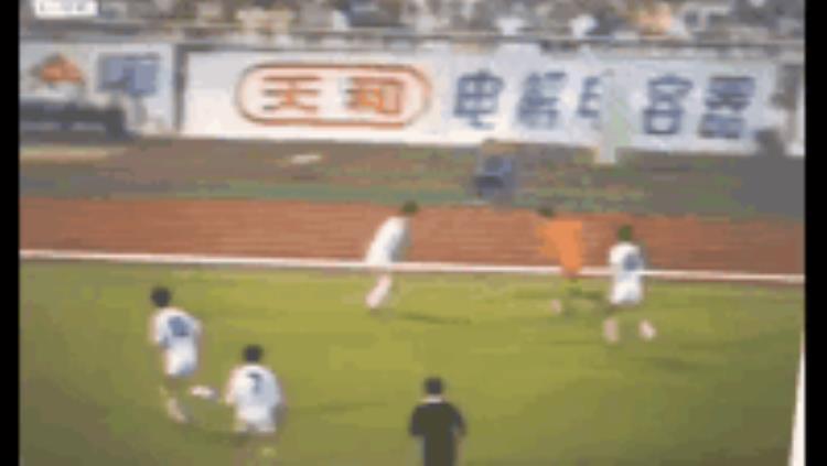 中国足球运动员外号「中国足球运动员的绰号lt快马一篇gt」
