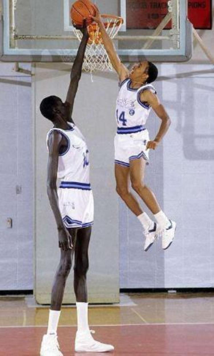 NBA5大非人类身体结构戈登令人哭笑不得一人跟腱长343cm