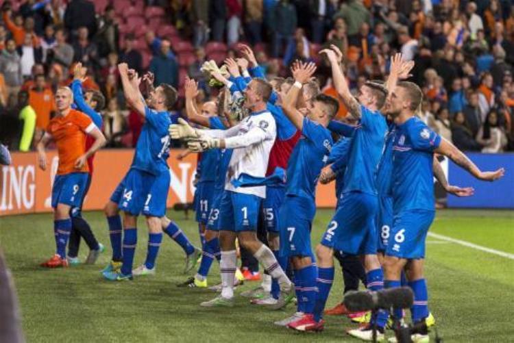 冰岛足球崛起「启示录32万VS14亿从冰岛足球发展史我们可以学到什么」