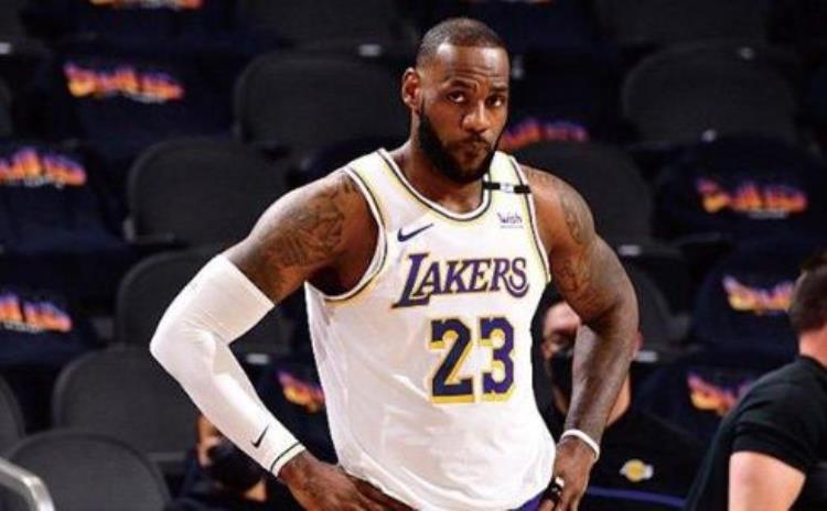 nba现役只有3个超巨3个巨星其他人最多算是球星嘛「NBA现役只有3个超巨3个巨星其他人最多算是球星」