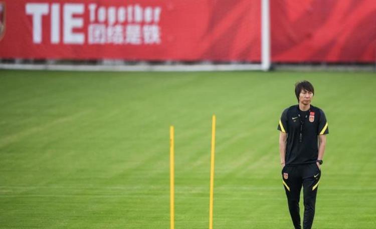 亚足联官宣中国男足9月赛程出炉在卡塔尔迎战澳大利亚日本