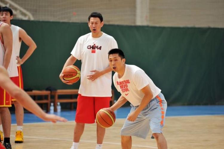 最强nba易建联组合姚明「中国男篮最强的十名球员易建联难以抗衡姚郅三分王李楠」