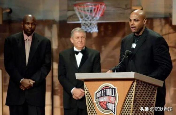 近20年nba名人堂入选「NBA历史上十大名人堂2020届星光熠熠居首2009届屈居次席」