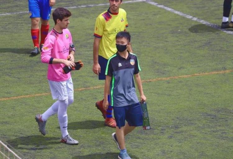 西班牙队分析「24岁的中国分析师在西班牙联赛站稳脚跟」
