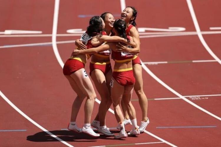 中国男女100米接力均杀进决赛美国队淘汰中国队夺牌有希望了