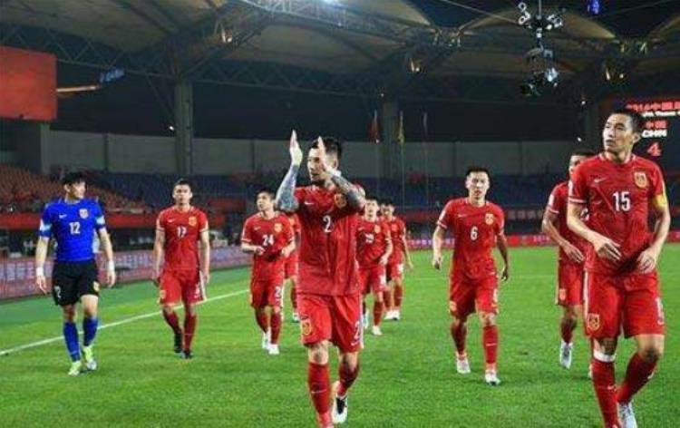 足球队年度总结报告「该去火了中国足球的年终汇报」