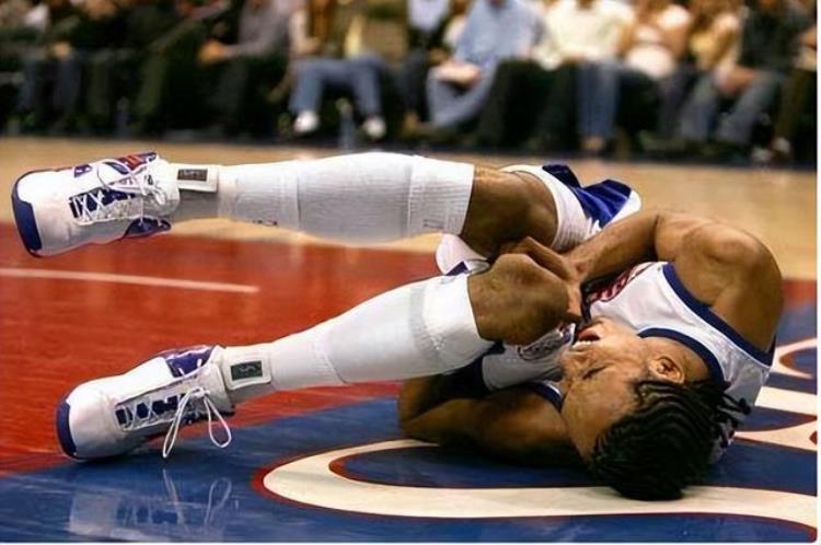 NBA球星真是透支身体打球37岁詹皇胡子花白姚明差点坐轮椅