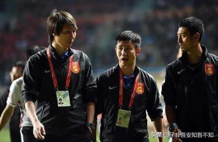 中国男足主教练李铁职业生涯「中国男子足球队前主教练李铁的成长史从四小天鹅到迷失自我」