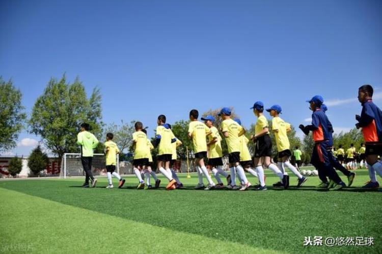 学校足球队训练总结「××学校足球训练年度总结」