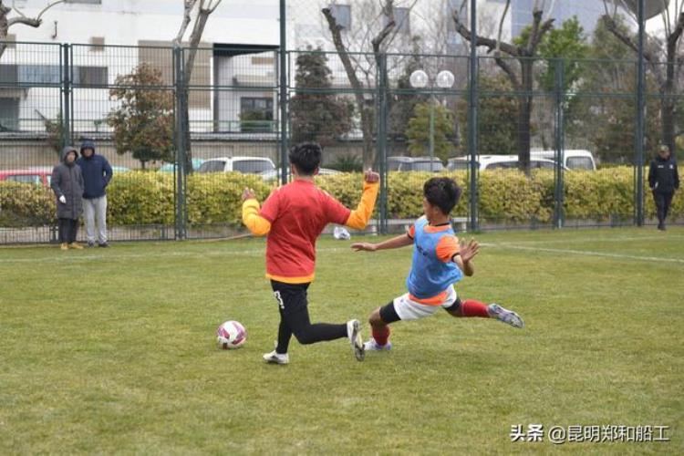 昆明郑和船工足球俱乐部球员「球队动态|昆明郑和船工U16梯队球员正式上调一线队」