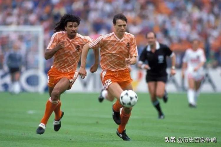 荷兰国家足球队为什么穿橙色又怎么成了世界杯无冕之王