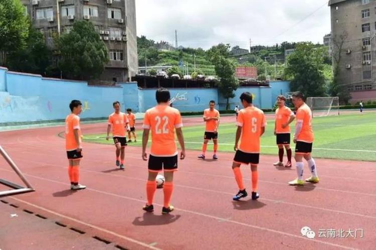 水富足球队荣获镇雄县2017年足协杯三省八县足球邀请赛冠军