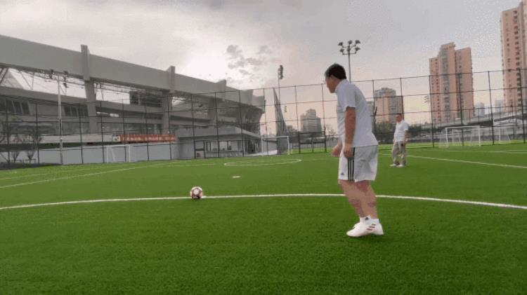 上海阿迪达斯足球公园「60元/3小时徐家汇体育公园阿迪达斯足球公园帮你实现踢球自由」