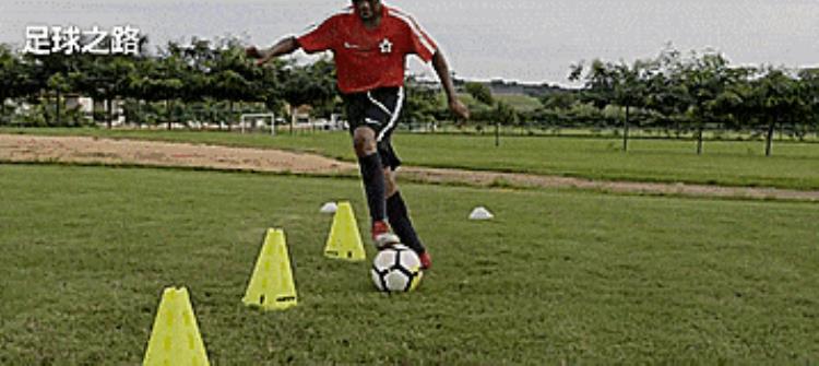 三个有助于提高运球和控球能力的足球技巧及训练方法「三个有助于提高运球和控球能力的足球技巧及训练方法」