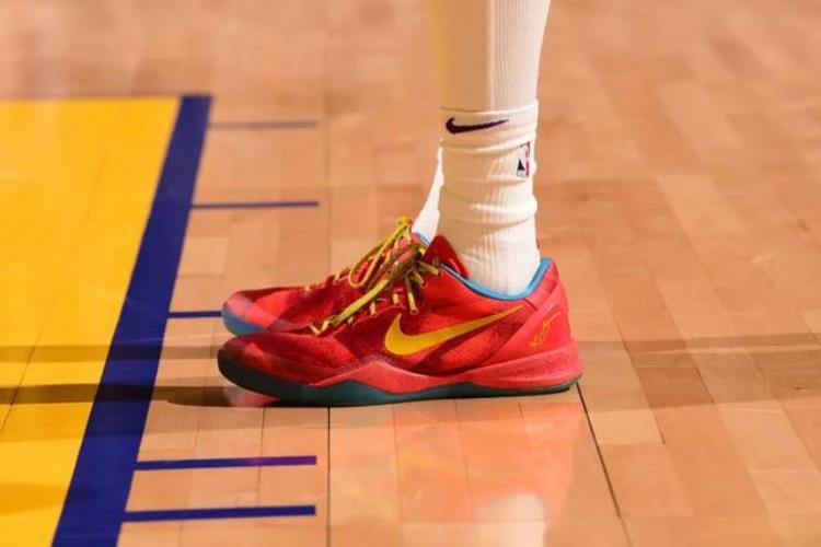 耐克科比门徒系列「科比门徒NBA赛场NikeKobe系列篮球鞋上脚合集第一季曼巴精神」